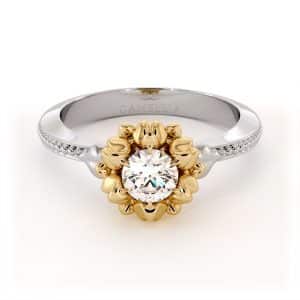 טבעת יהלום מעבדה בעיצוב פרחוני עם שיבוץ צדדים עדין