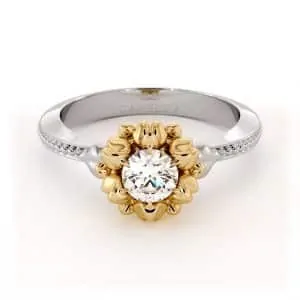 טבעת יהלום מעבדה בעיצוב פרחוני עם שיבוץ צדדים עדין